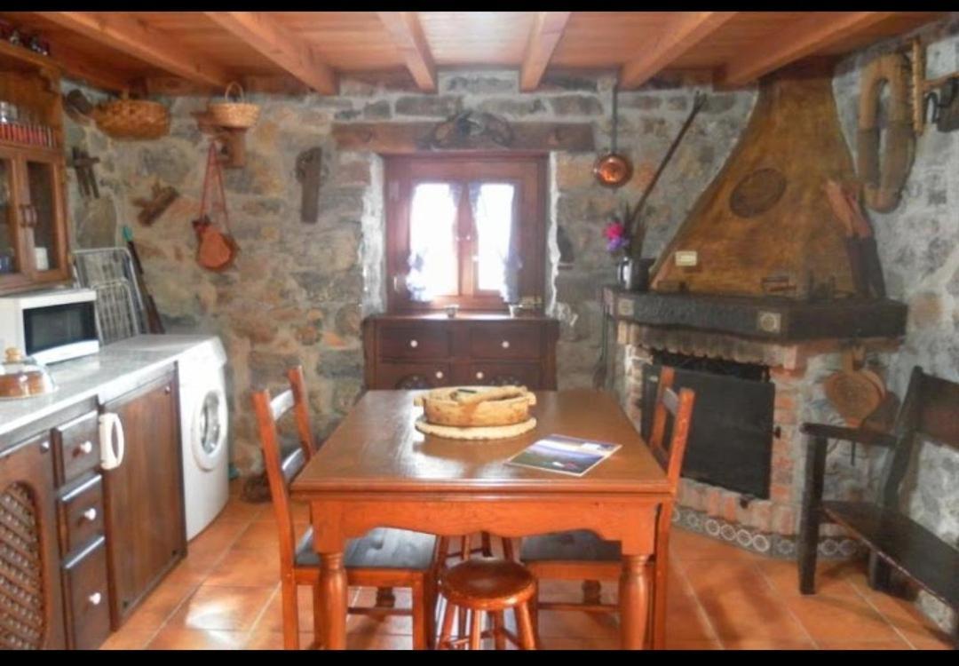 Casa Rural El Cotu En Onís Exterior foto